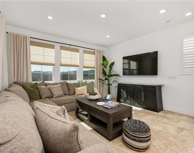 262 Heartland Way - Photo Thumbnail 24