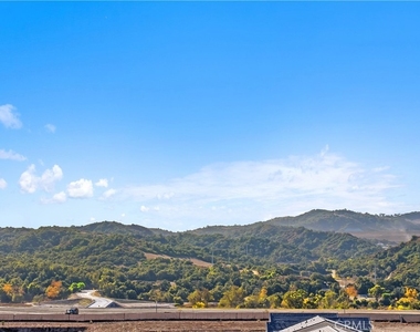 262 Heartland Way - Photo Thumbnail 6