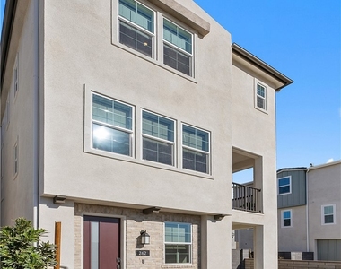 262 Heartland Way - Photo Thumbnail 5