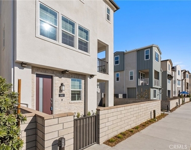262 Heartland Way - Photo Thumbnail 4