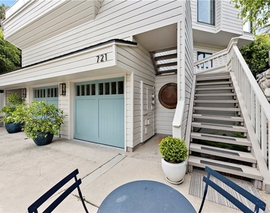 721 Browncroft Road - Photo Thumbnail 3