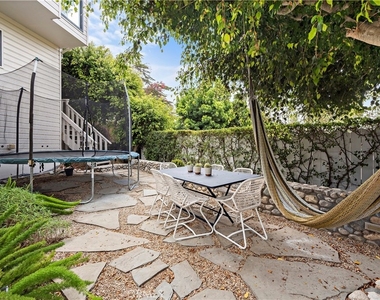 721 Browncroft Road - Photo Thumbnail 4