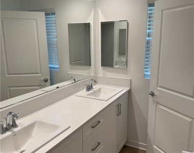 9504 Corterra - Photo Thumbnail 22