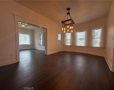 26520 Orange Avenue - Photo Thumbnail 7