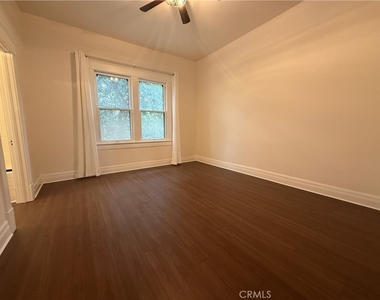26520 Orange Avenue - Photo Thumbnail 11