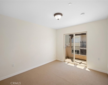 345 W Loraine Street - Photo Thumbnail 25