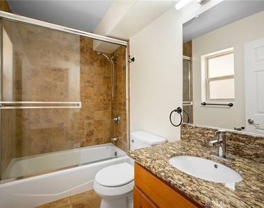 345 W Loraine Street - Photo Thumbnail 18