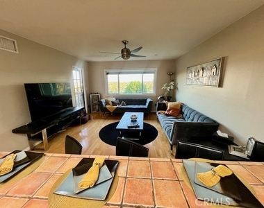 15654 Hillview Lane - Photo Thumbnail 2