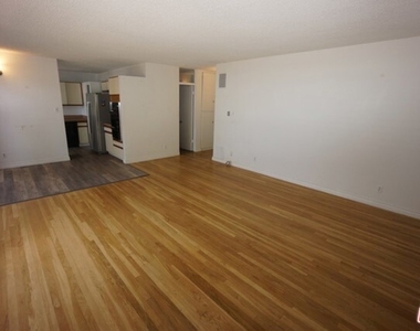 11133 Rose Avenue - Photo Thumbnail 2