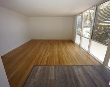 11133 Rose Avenue - Photo Thumbnail 5