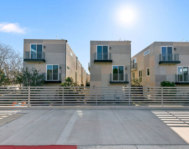 15106 Roxford St - Photo Thumbnail 17