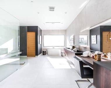 723 N Orlando Avenue - Photo Thumbnail 7
