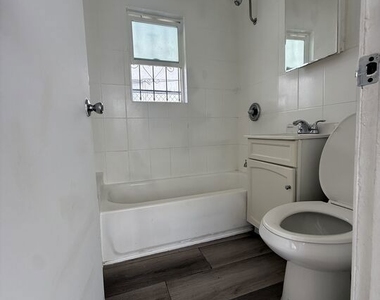 2235 W 14th Street - Photo Thumbnail 6