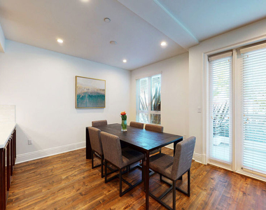 907 S Shenandoah Street - Photo Thumbnail 4