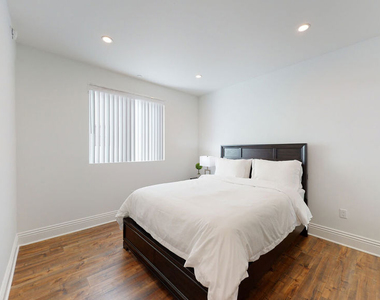 907 S Shenandoah Street - Photo Thumbnail 15