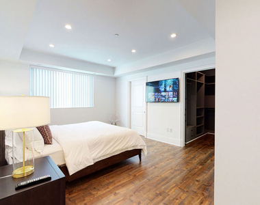 907 S Shenandoah Street - Photo Thumbnail 21