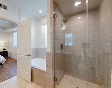 907 S Shenandoah Street - Photo Thumbnail 26