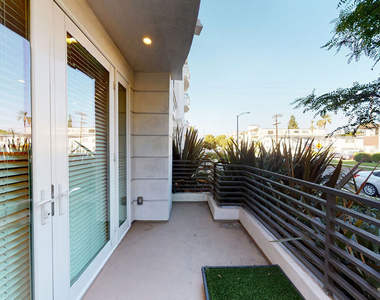 907 S Shenandoah Street - Photo Thumbnail 34
