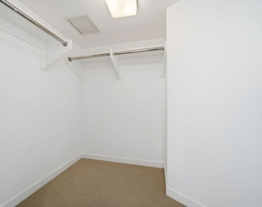 13650 Marina Pointe Drive - Photo Thumbnail 39