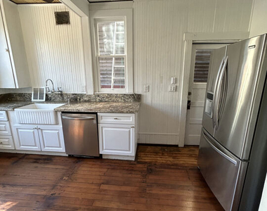49 Dudley Avenue - Photo Thumbnail 11