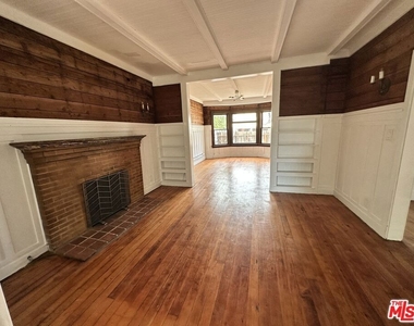 49 Dudley Avenue - Photo Thumbnail 6