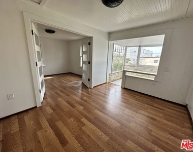 49 Dudley Avenue - Photo Thumbnail 18
