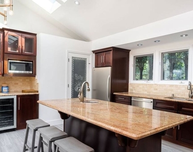11331 Isleta Street - Photo Thumbnail 58