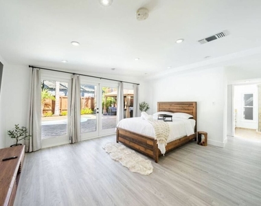 11331 Isleta Street - Photo Thumbnail 7