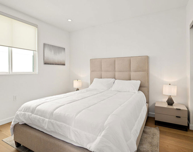 1228 N Sycamore Avenue - Photo Thumbnail 6