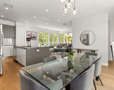 1228 N Sycamore Avenue - Photo Thumbnail 1