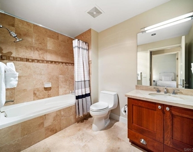 700 W E St - Photo Thumbnail 23