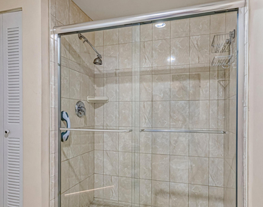 200 Uno Lago Drive - Photo Thumbnail 22