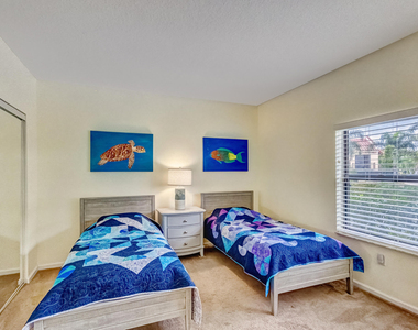 200 Uno Lago Drive - Photo Thumbnail 23