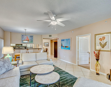 200 Uno Lago Drive - Photo Thumbnail 15