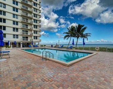 3221 S Ocean Boulevard - Photo Thumbnail 6