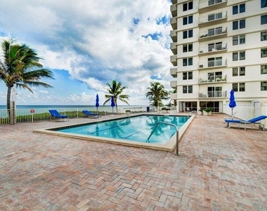 3221 S Ocean Boulevard - Photo Thumbnail 3