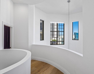 801 S Olive Avenue - Photo Thumbnail 18
