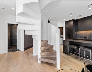 801 S Olive Avenue - Photo Thumbnail 10