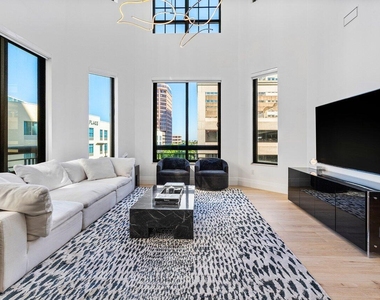 801 S Olive Avenue - Photo Thumbnail 8
