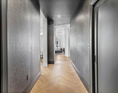 801 S Olive Avenue - Photo Thumbnail 2