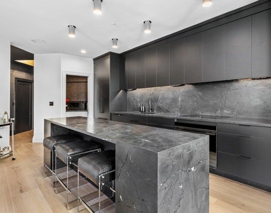 801 S Olive Avenue - Photo Thumbnail 6