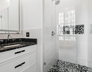 801 S Olive Avenue - Photo Thumbnail 20