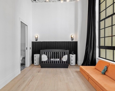 801 S Olive Avenue - Photo Thumbnail 19