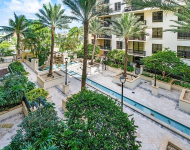801 S Olive Avenue - Photo Thumbnail 24