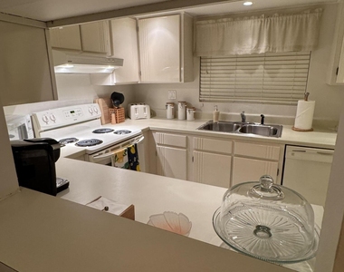 147 Deer Creek Boulevard - Photo Thumbnail 4