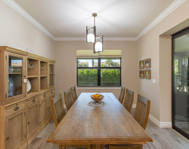 8161 Hanoverian Drive - Photo Thumbnail 10