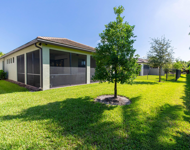 8161 Hanoverian Drive - Photo Thumbnail 24