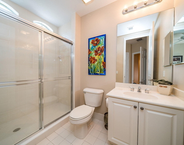 11860 Valencia Gardens Avenue - Photo Thumbnail 21