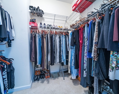 11860 Valencia Gardens Avenue - Photo Thumbnail 19