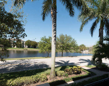 11860 Valencia Gardens Avenue - Photo Thumbnail 28